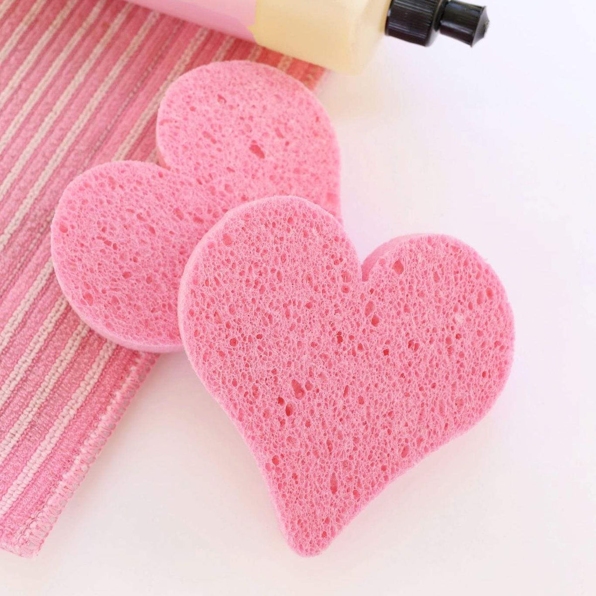 Premium Sponge, Heart Shaped Konjac Sponge - Pink | Minxny