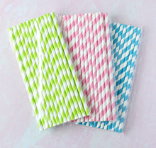 Load image into Gallery viewer, Set of 25 Striped Paper Compostable Biodegradable Summer Straws for Coffee, Iced Drinks